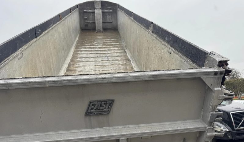 1984 EAST 33 ft x 96 in End Dump Trailers full