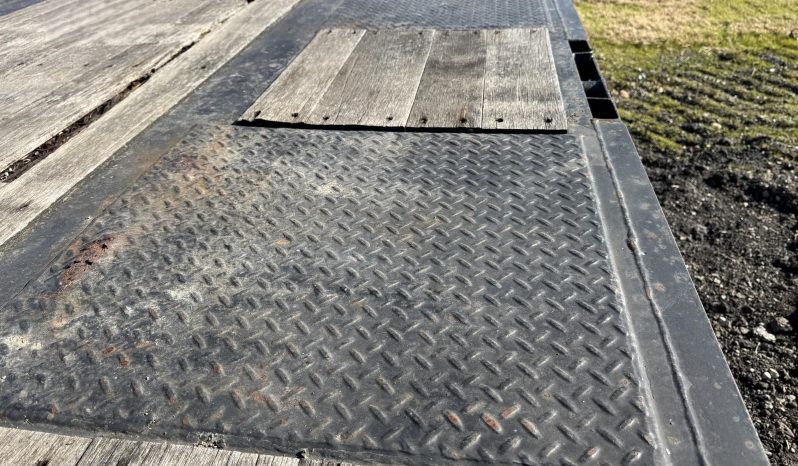 2000 Dynaweld Drop Deck Trailer full