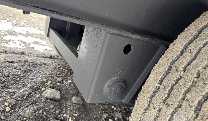 2000 Dynaweld Drop Deck Trailer full