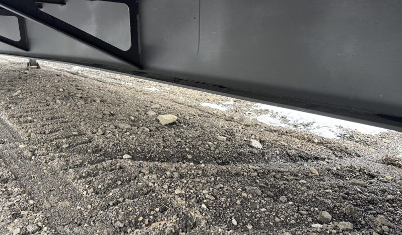 2000 Dynaweld Drop Deck Trailer full