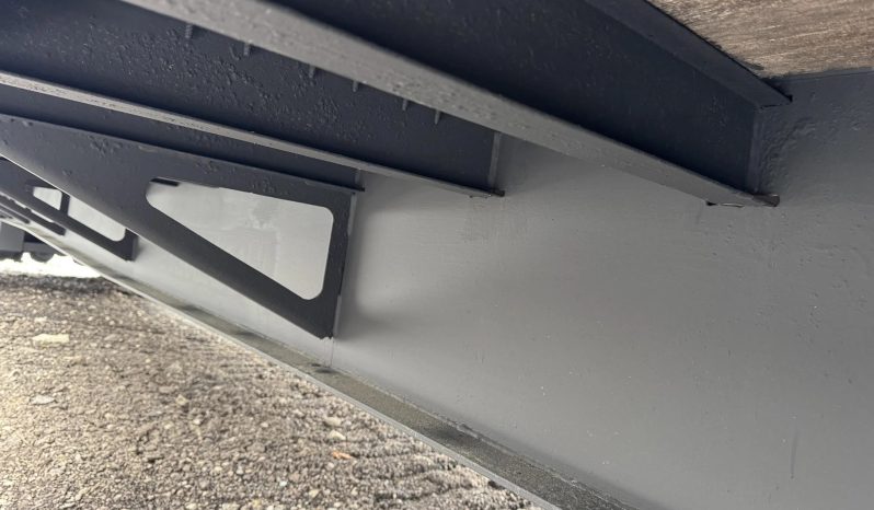 2000 Dynaweld Drop Deck Trailer full