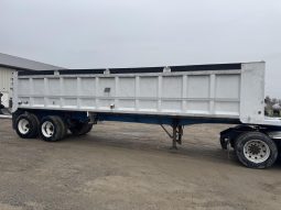 1984 EAST 33 ft x 96 in End Dump Trailers